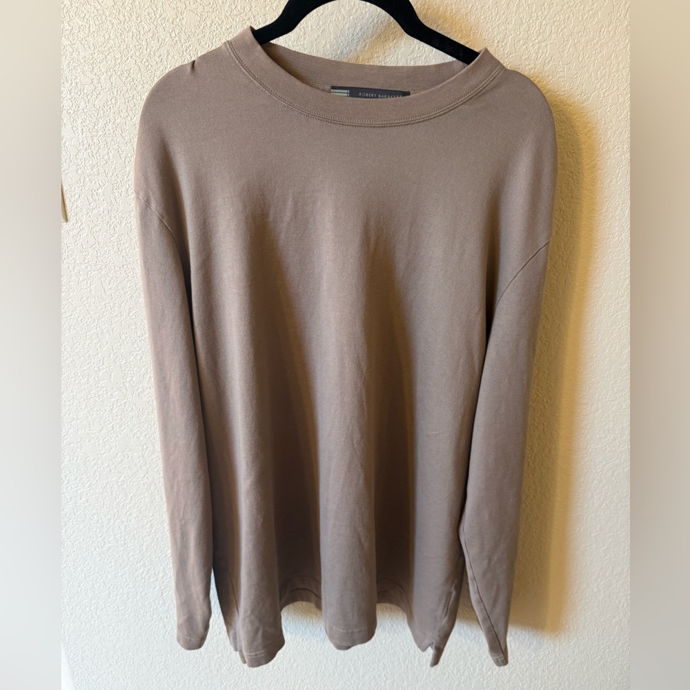 Robert Barakett Long Sleeve Tee in Taupe